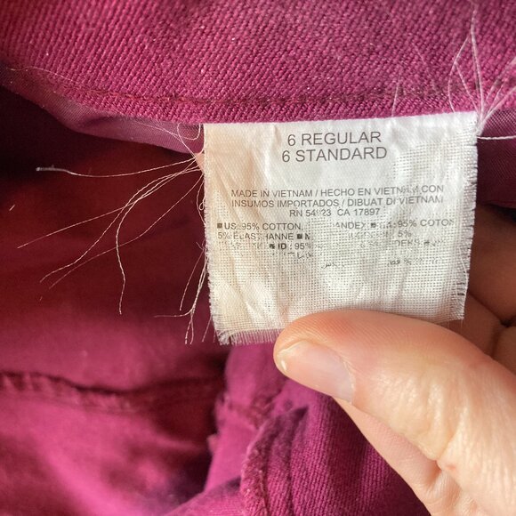 Old Navy Women's Pixie Pants Size 6 - Picture 4 of 6
